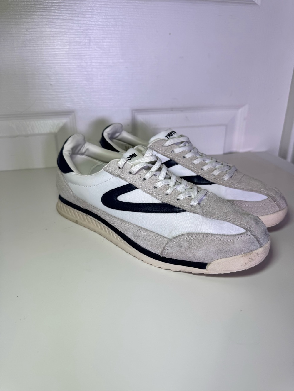 Tretorn Rawlins White Grey Suede Navy Blue Sneakers Size 9M